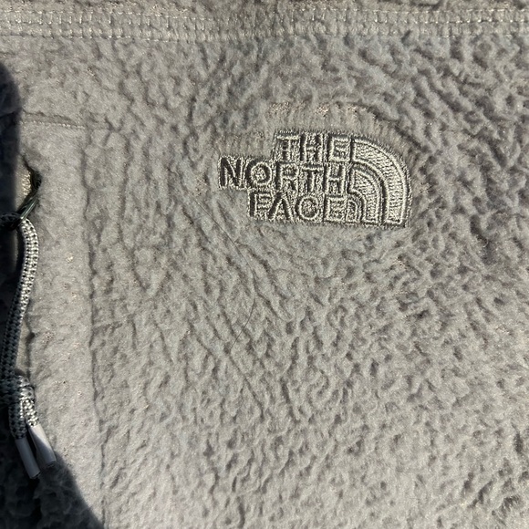 Hoody TheNorthFace taille XS bonne état - Picture 4 of 5